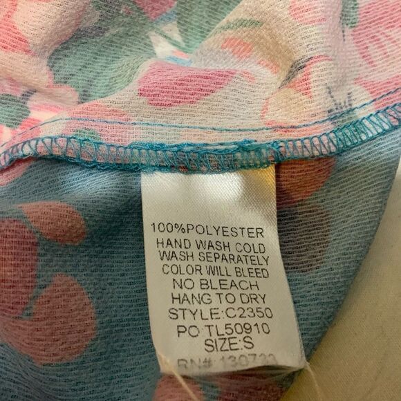 Umgee Floral Animal Mixed Print Ruffle Sleeve V-Neck Crossbody Top - Picture 4 of 5